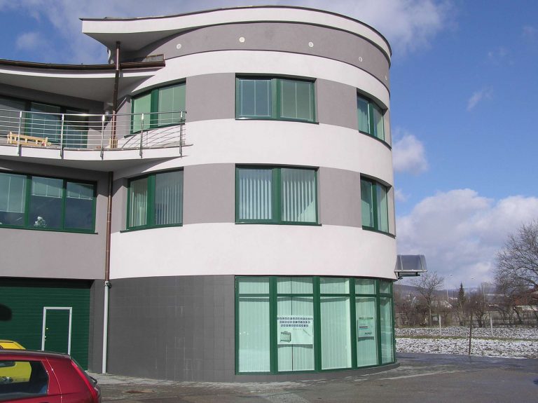 Hliníkové okná Polyfunkčný objekt Pamas Trenčín